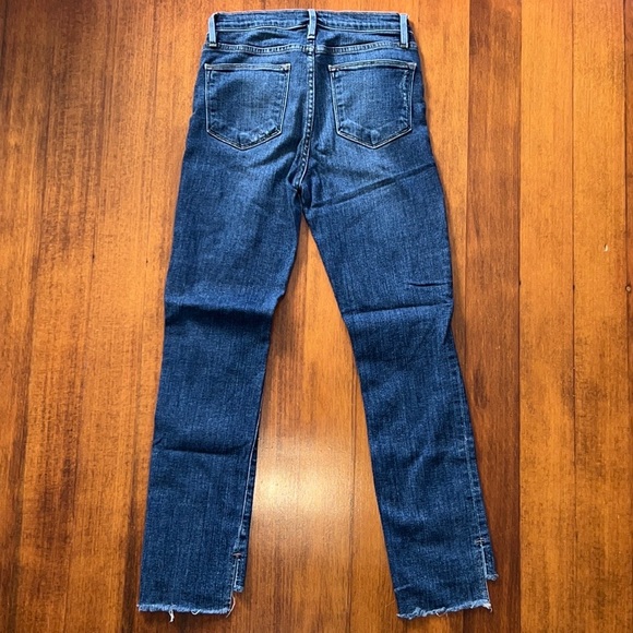 Frame Le High Straight in Carroll Wash - Picture 16 of 16